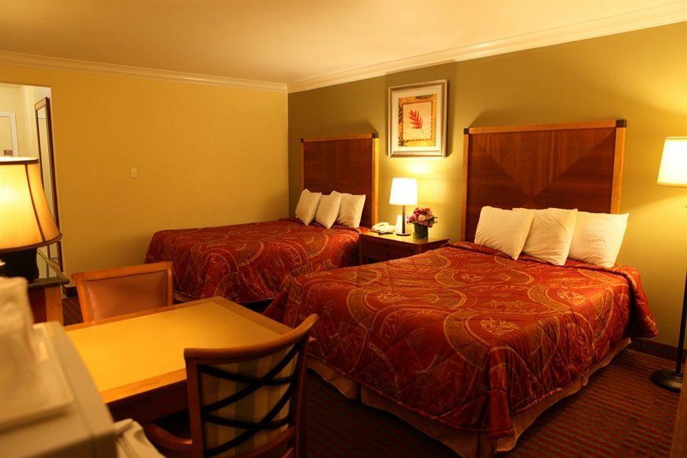 ארויו גראנדה Aloha Inn מראה חיצוני תמונה